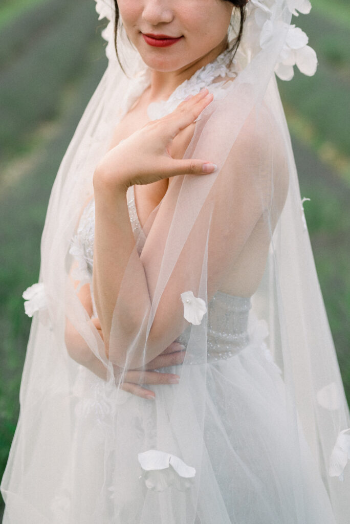 engagement lavender photoshoot in Provence at sunset