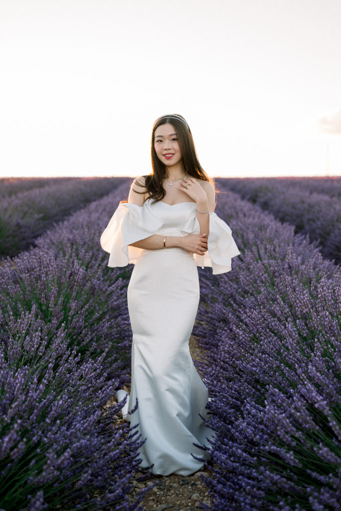 pre wedding lavender photoshoot in Provence at sunset